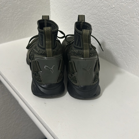 High ankle pumas - Picture 3 of 3